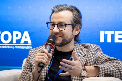 174_OTR02328_print.jpg